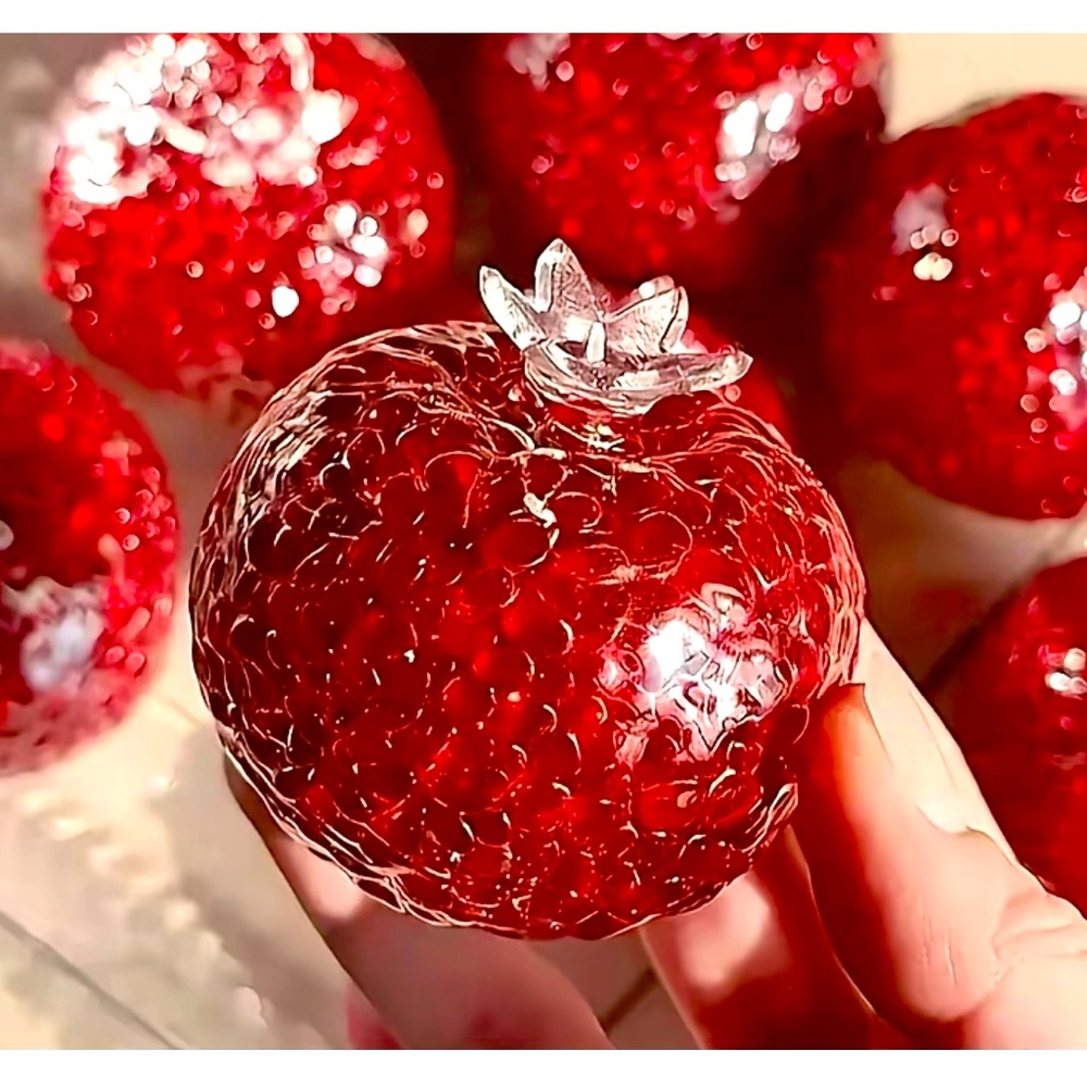 Squish ball pomegranate pom Pom